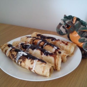 Naleśniki z twarogiem i dżemem