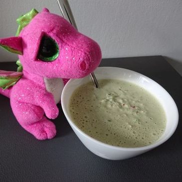 Sos porowo-rzodkiewkowy