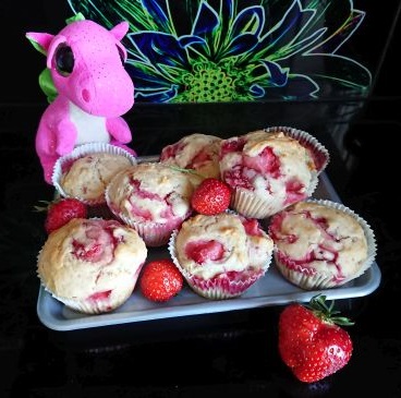 Szybkie muffinki z truskawkami muffinki z truskawkami
