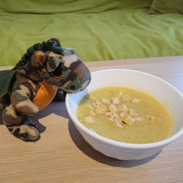 Zupa krem ze szparagów i cukinii