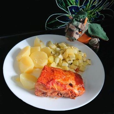 Duszone żeberka w salsie pomidorowej