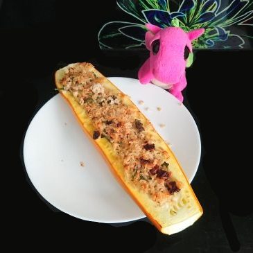 Cukinia faszerowana ryżem z piekarnika