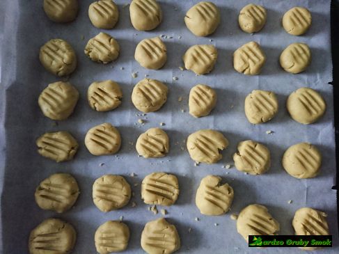 Kruche ciastka pistacjowe